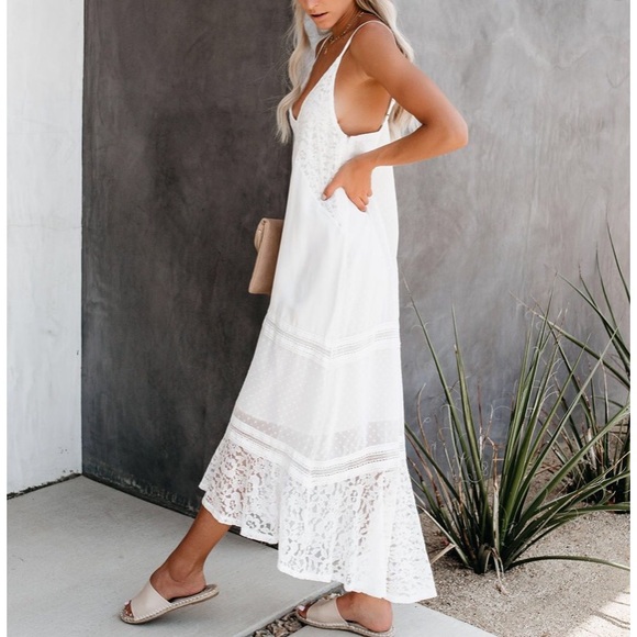 BRAND NEW Diversify Lace Mixed Adjustable Dress - Picture 3 of 4